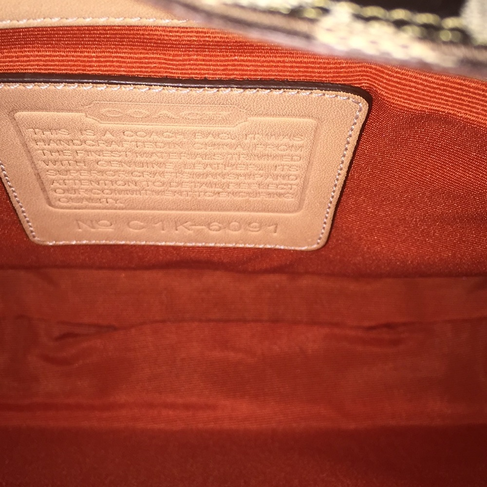 Coach Handbag - Picture 4 of 6